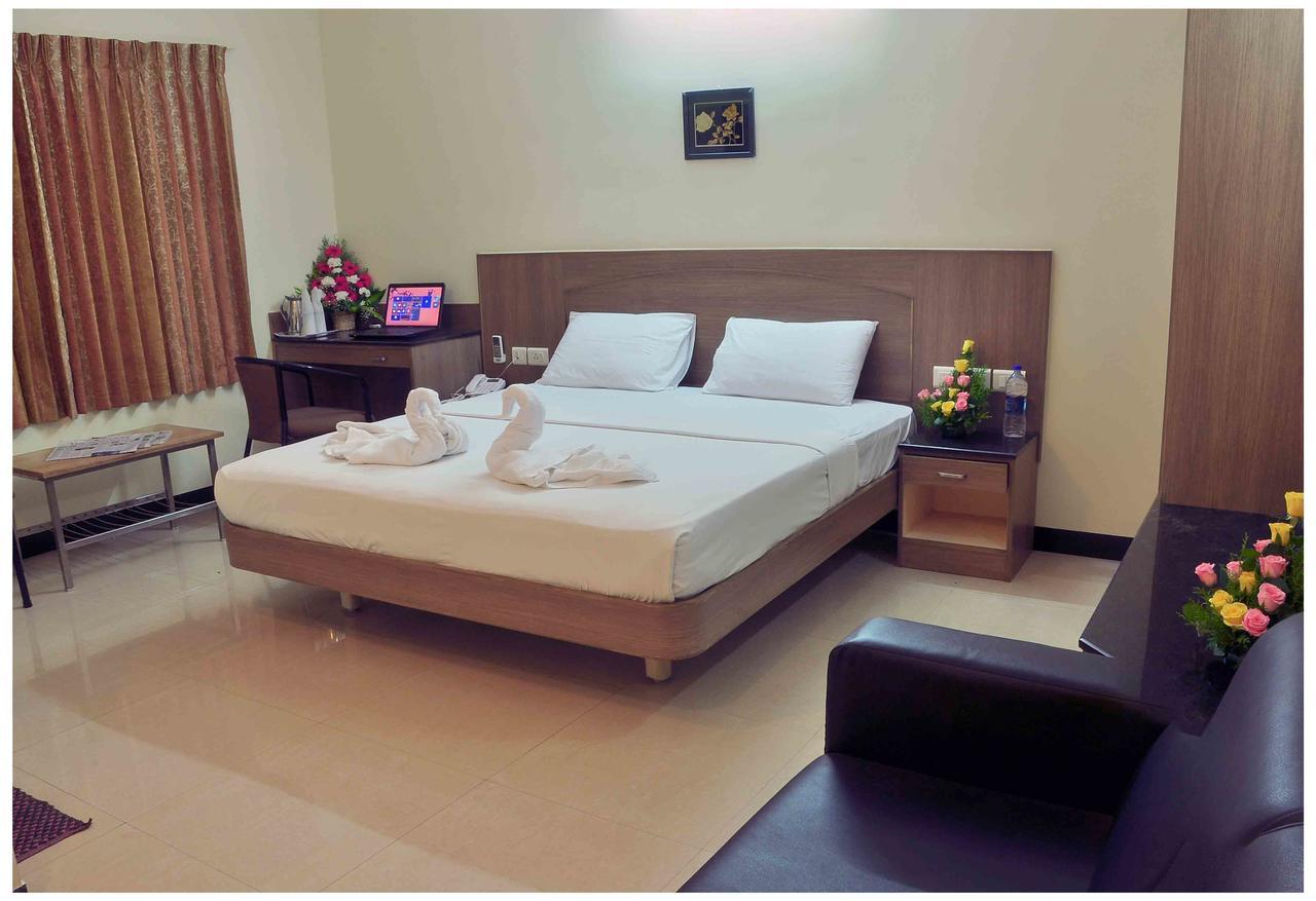 Sk Residency Hotel Коимбаторе Екстериор снимка